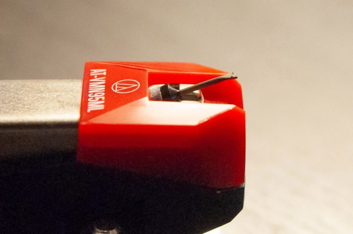 Audio Technica AT-VM95ML – The best turntable cartridge under $200?